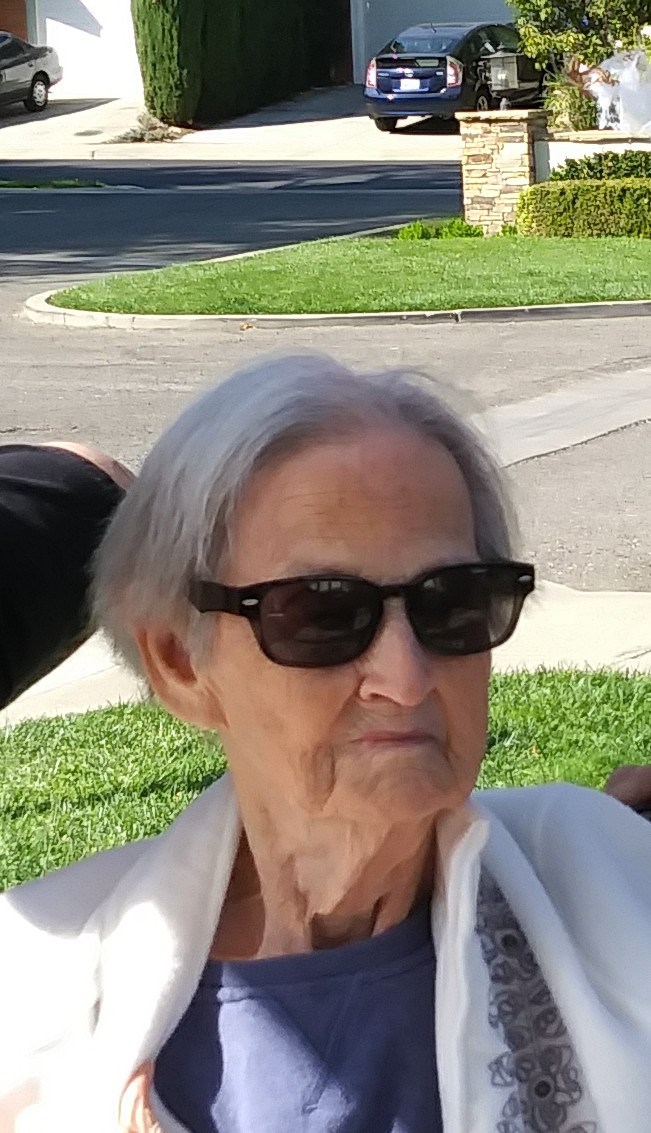 Obituary of Violet Eileen Purdy