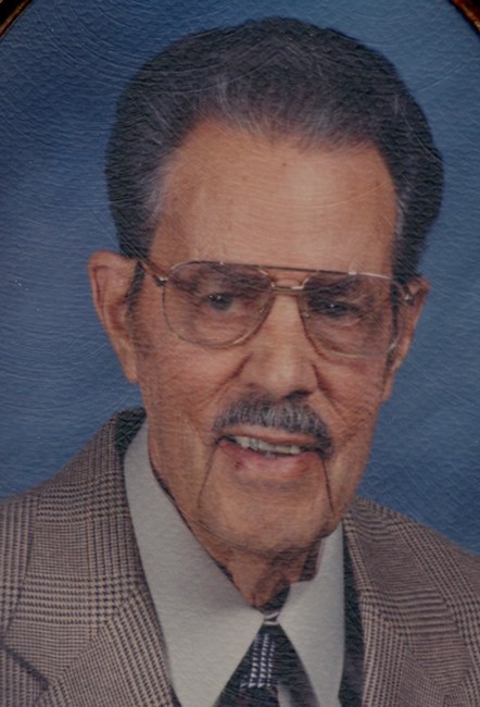 Obituario de Mr. Joseph B Silveira
