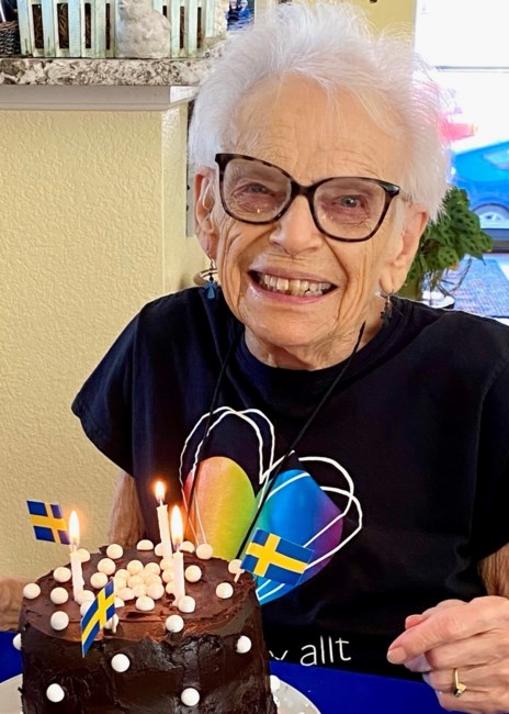 Obituary of Jean "Tates" Marilyn Larson