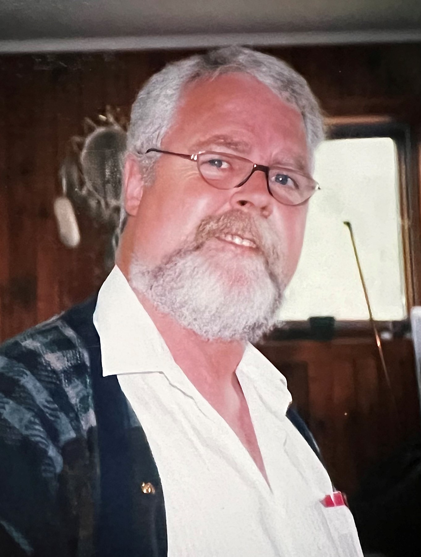 Obituary of Neil MacLeod