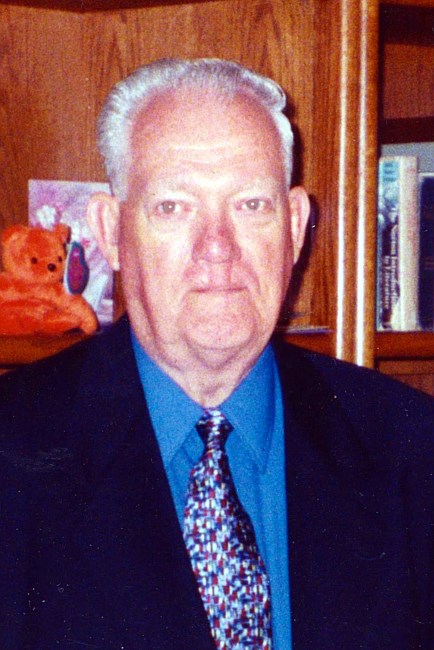 Obituary of Douglas Holloman