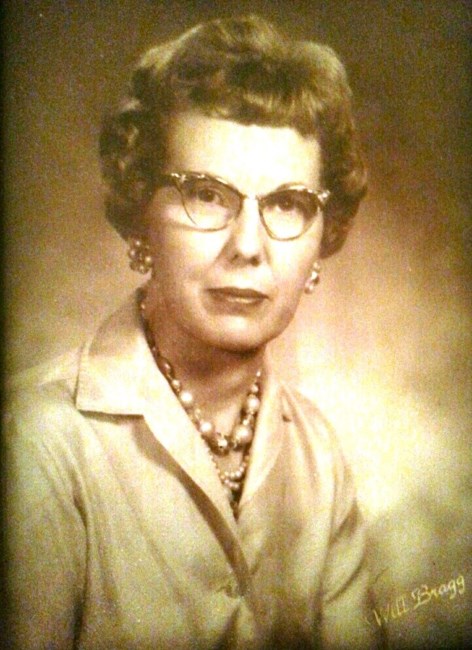 Obituary of Vivian Bernetta Ross