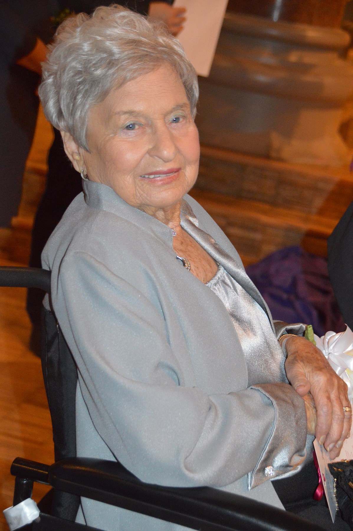 Obituary of Mary J Silverman