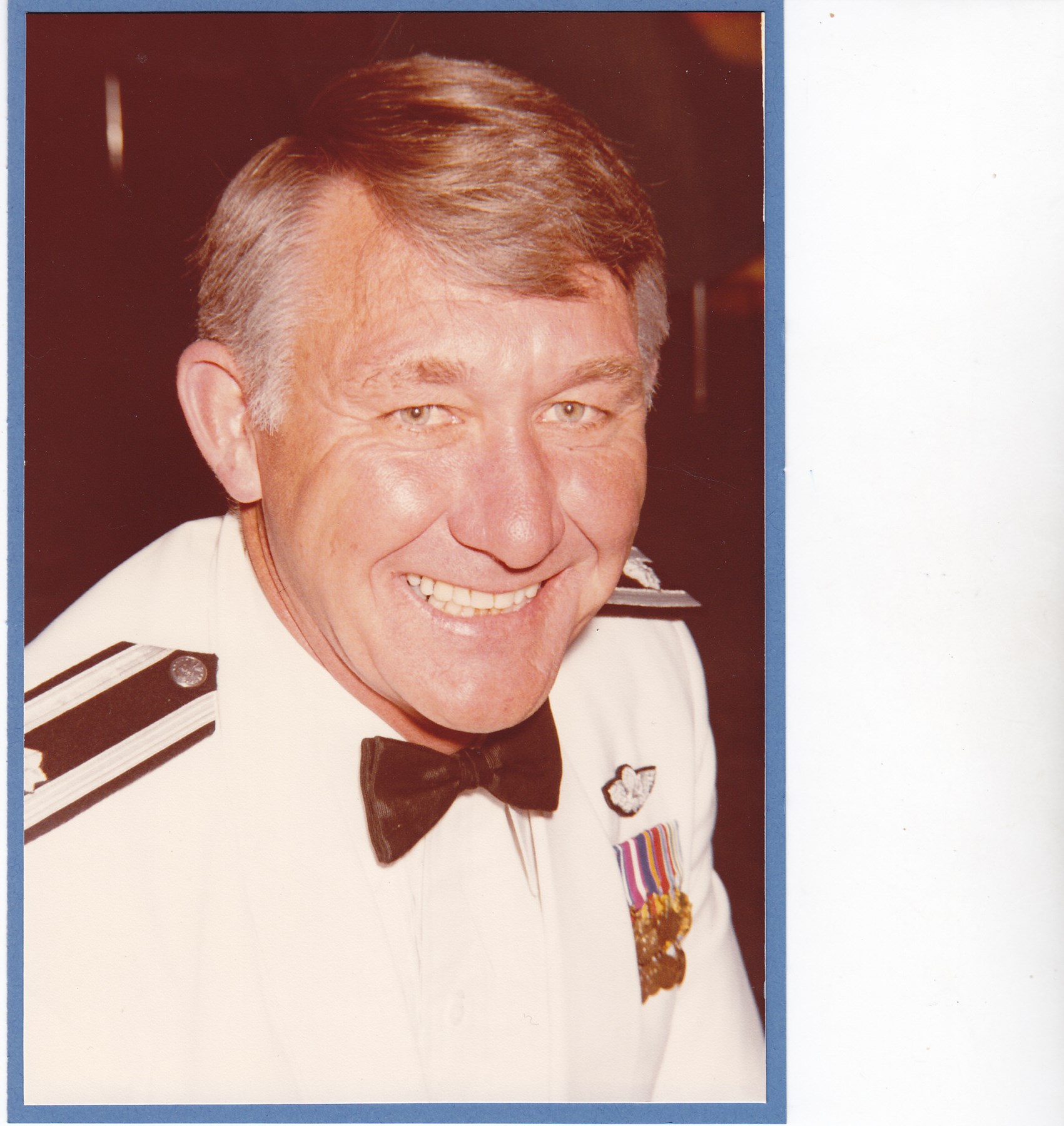 Obituario de Clifford Alfred James