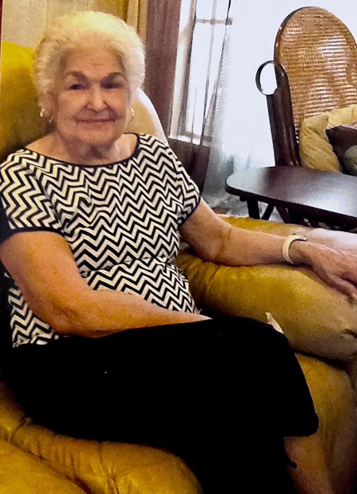 Obituary of Emma Gonzalez Smith