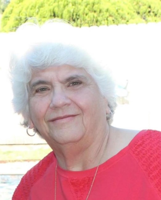 Obituary of Marie Fernandez Woods