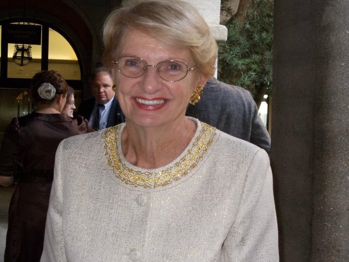 Obituary of Lola L. Hagen