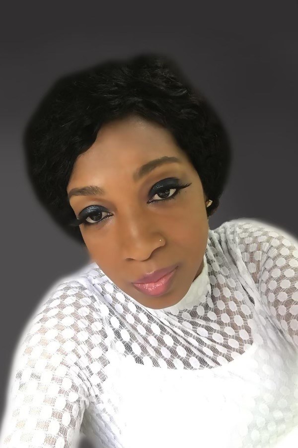 Obituary of Nadine Bio