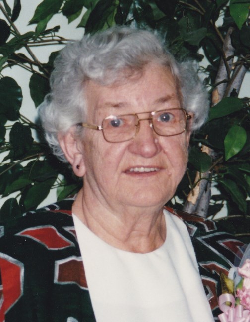 Obituary of Luella V Mathews