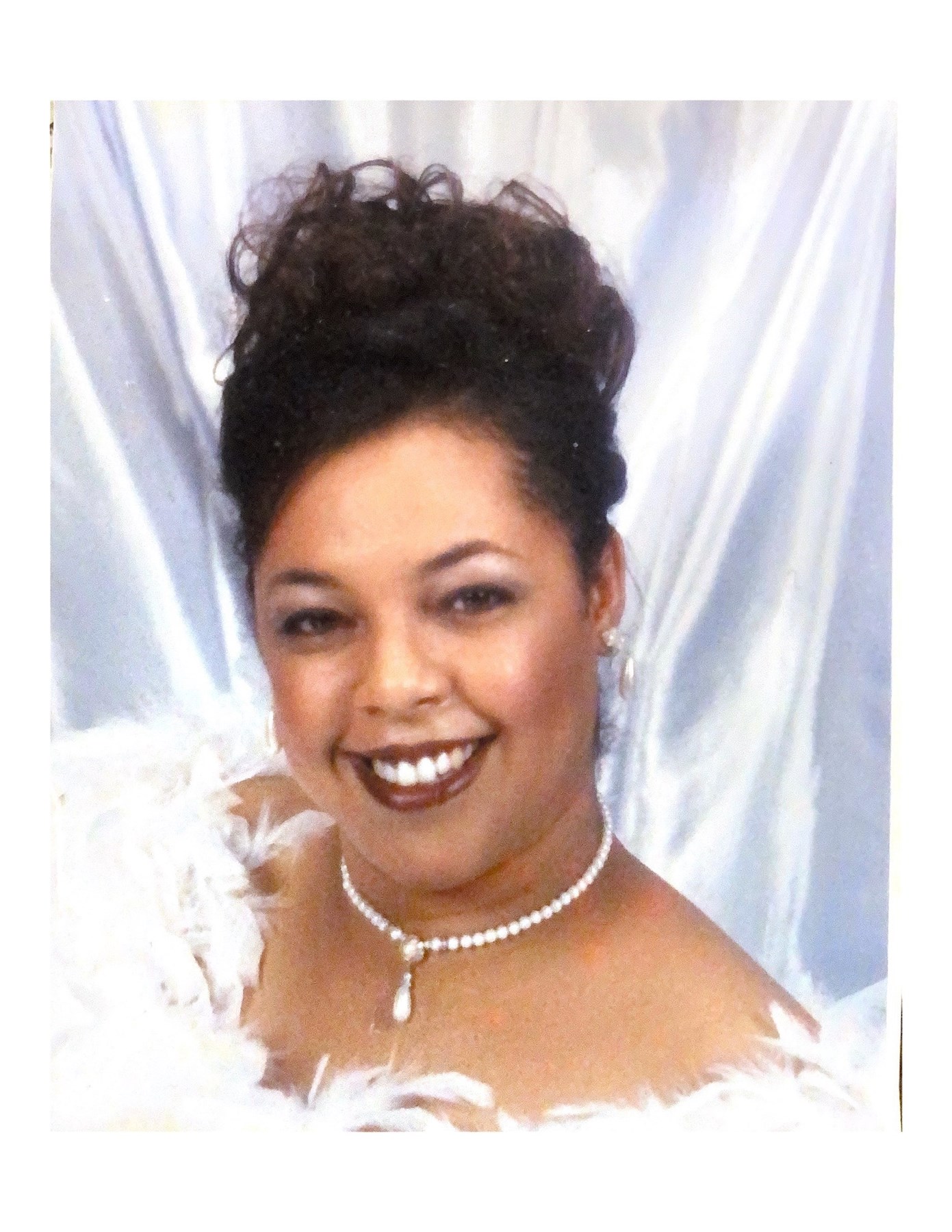 Obituary of Walevska "Wallie" Martinez