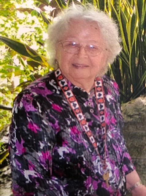 Obituary of Julia Ollenberg