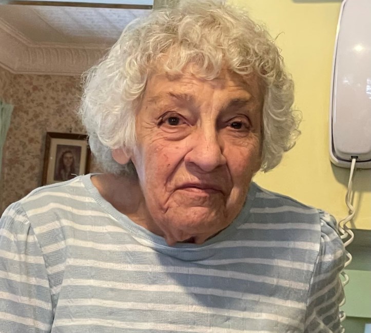 Obituary of Rose G (Greenwood) Weeks