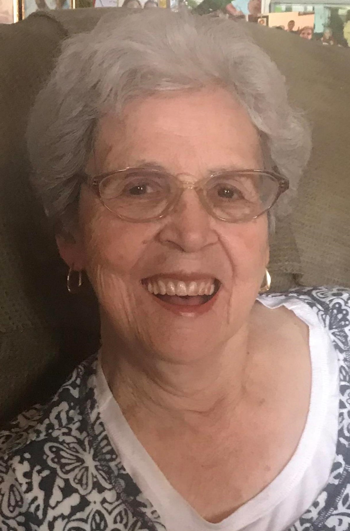 Obituary of Aurora R. Reyes