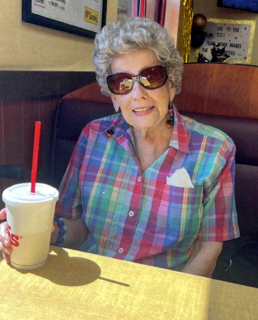 Obituary of Celia Waynette Quarles