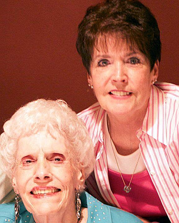 Lenore Gleason's Instagram, Twitter & Facebook on IDCrawl