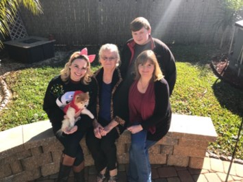 Obituary of Vivian Schoenfeld Solares