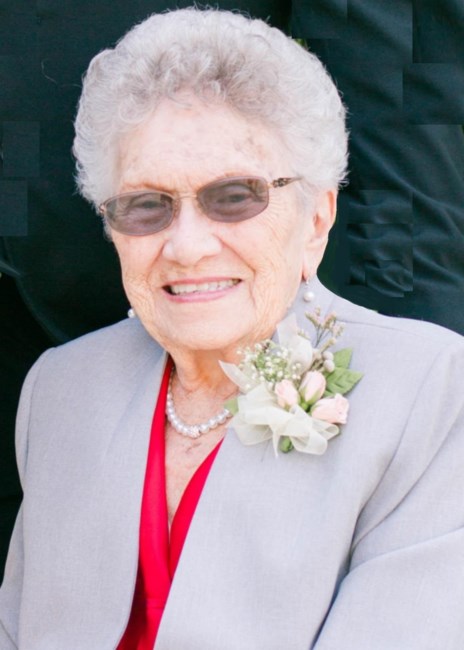 Obituary of Neydine Josephine Stange