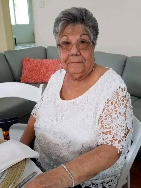 Obituary of María Fuentes Hernández