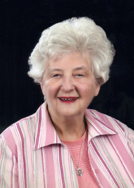 Obituary of Dorothy Elizabeth MacMillan