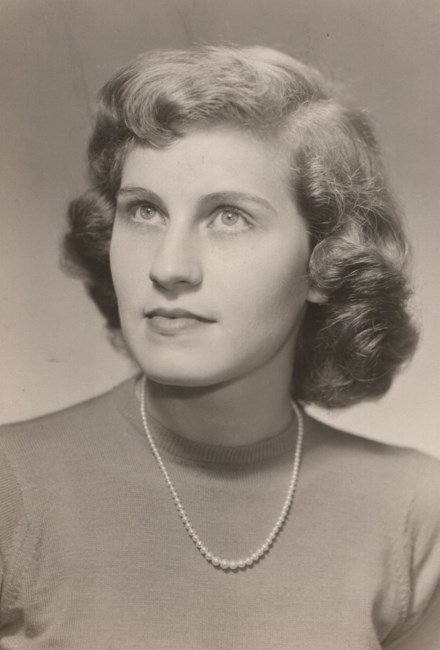 Obituary of Mary Jo Reimueller