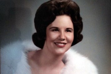 Obituary of Charlotte Carmen Yeager
