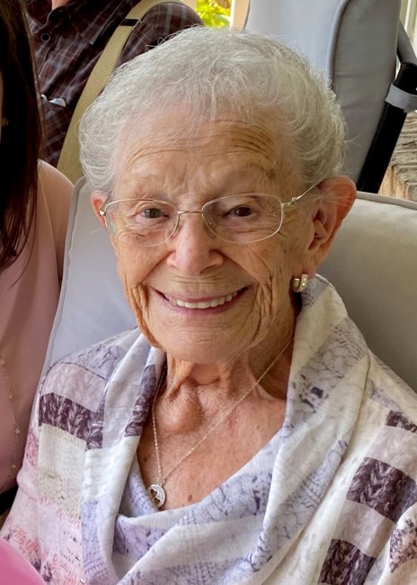 Obituary of Helen Hays