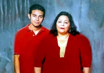 Obituary of Lenis C. Zelaya