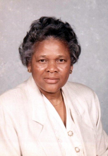 Obituary of Shirley W Heath