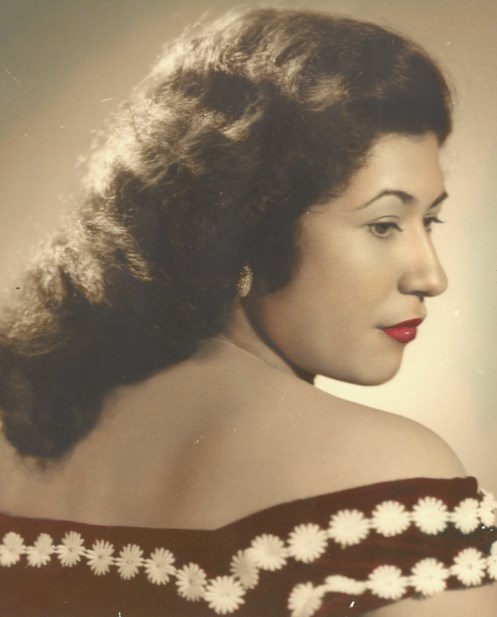 Obituary of Elodia Farias Flores